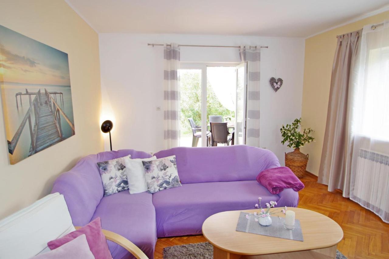 Apartment Suzi Valdebek Pola Esterno foto